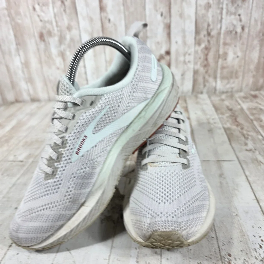 Brooks Revel 6 Womens 8.5 Running Shoes Gray Light Green 1203861B459